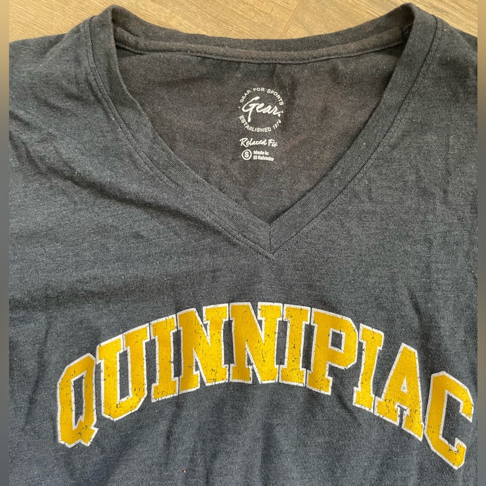 Quinnipiac long sleeve women’s v neck - Picture 3 of 4